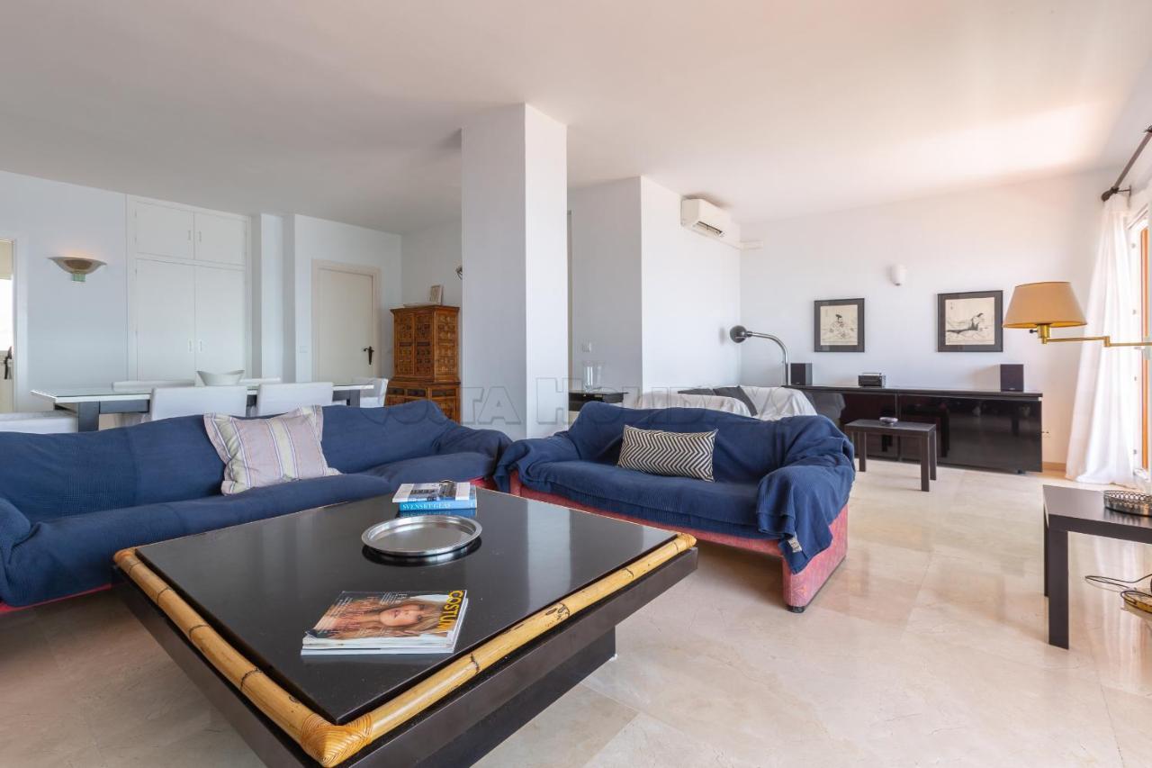 Los Reales 8C Estepona Dış mekan fotoğraf