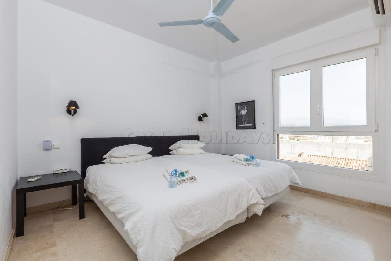Los Reales 8C Estepona Dış mekan fotoğraf